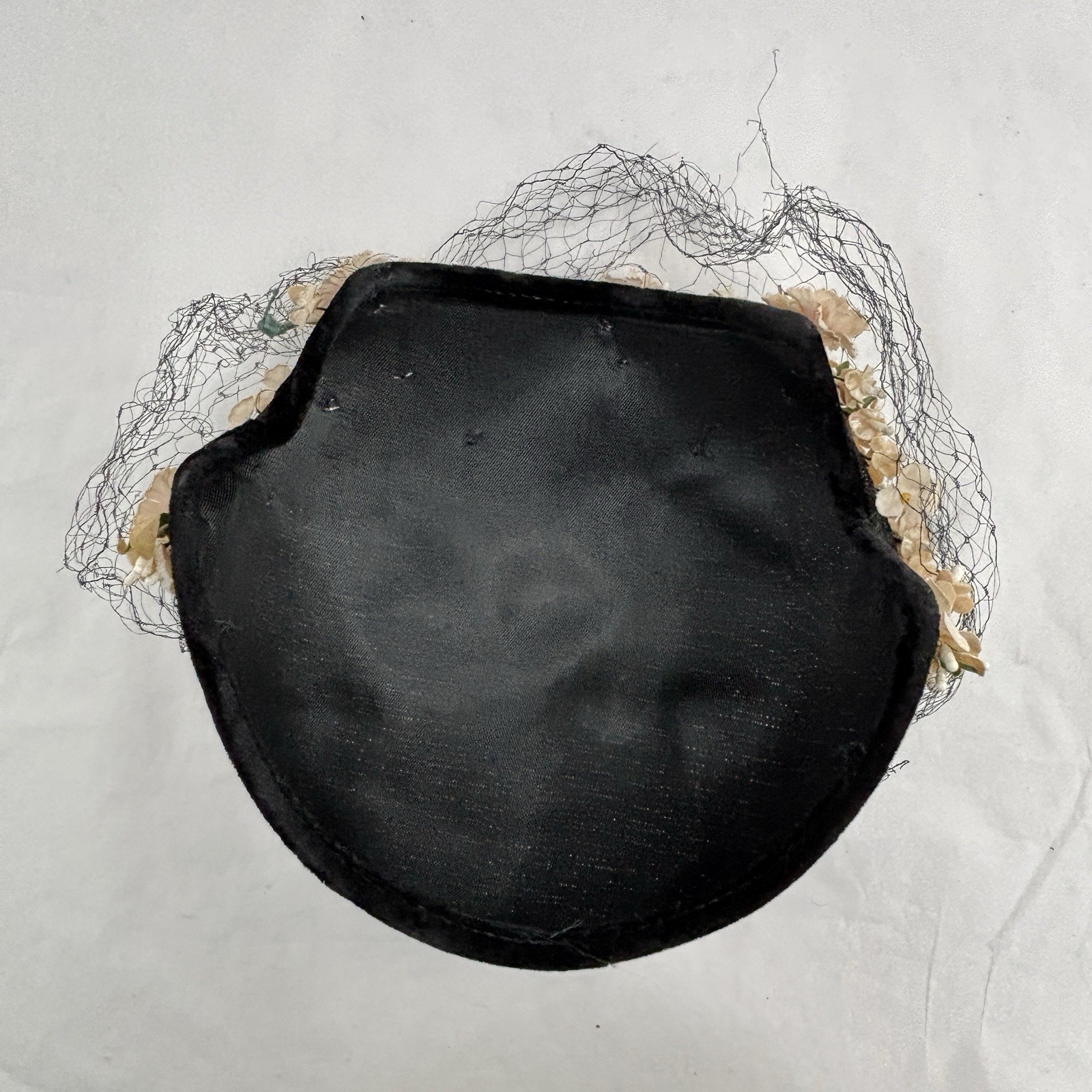 Vtg 60s Black Floral Hat Veil Pillbox Cocktail Garden Party