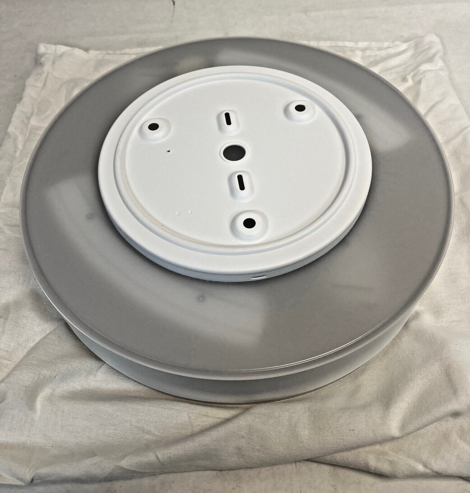 Philips Hue Enrave Medium White Ambiance Smart Ceiling Lamp -FREE SHIPPING