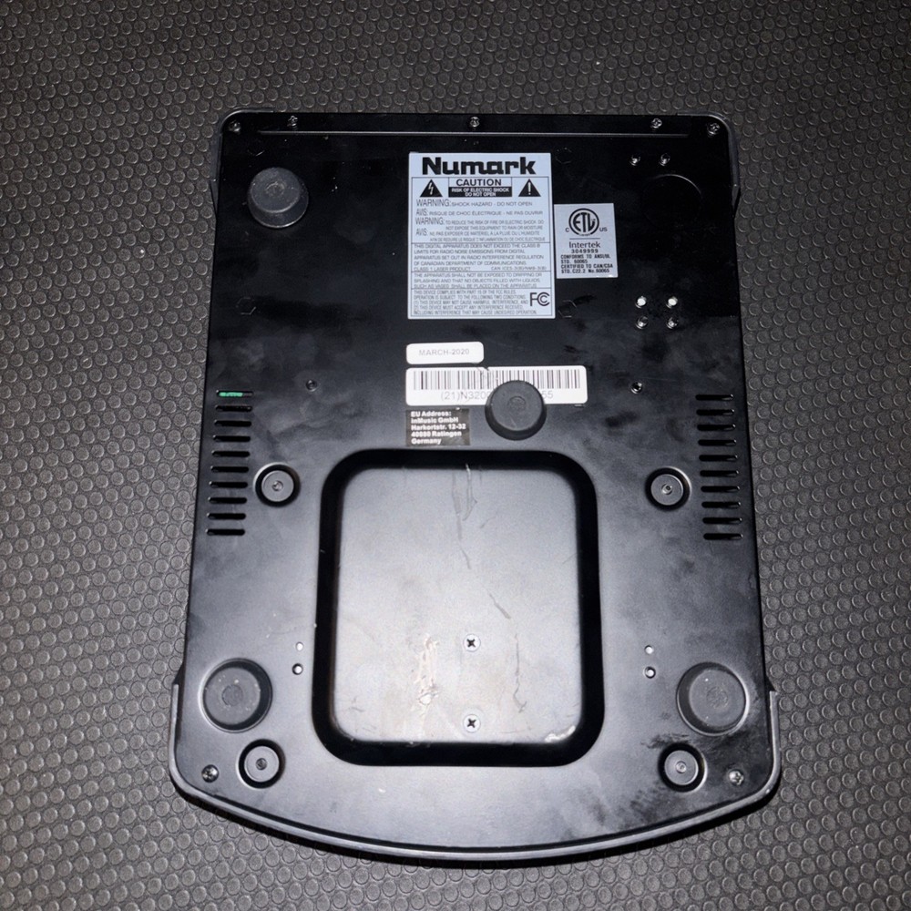 Numark NDX 500 DJ USB/CD Media Player and Serato Software Controller Turntable