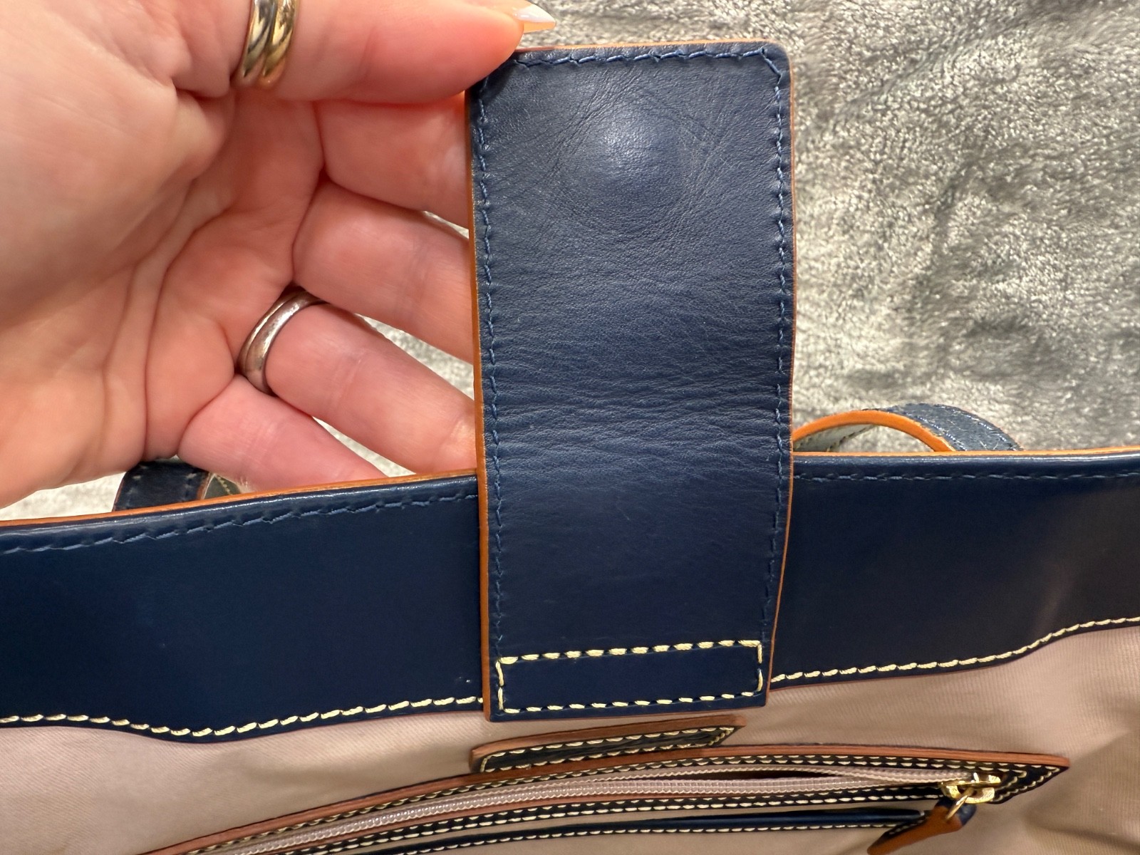 Disney Dooney & Bourke Large Haunted Mansion Tote – Ghost Bride Collector Purse