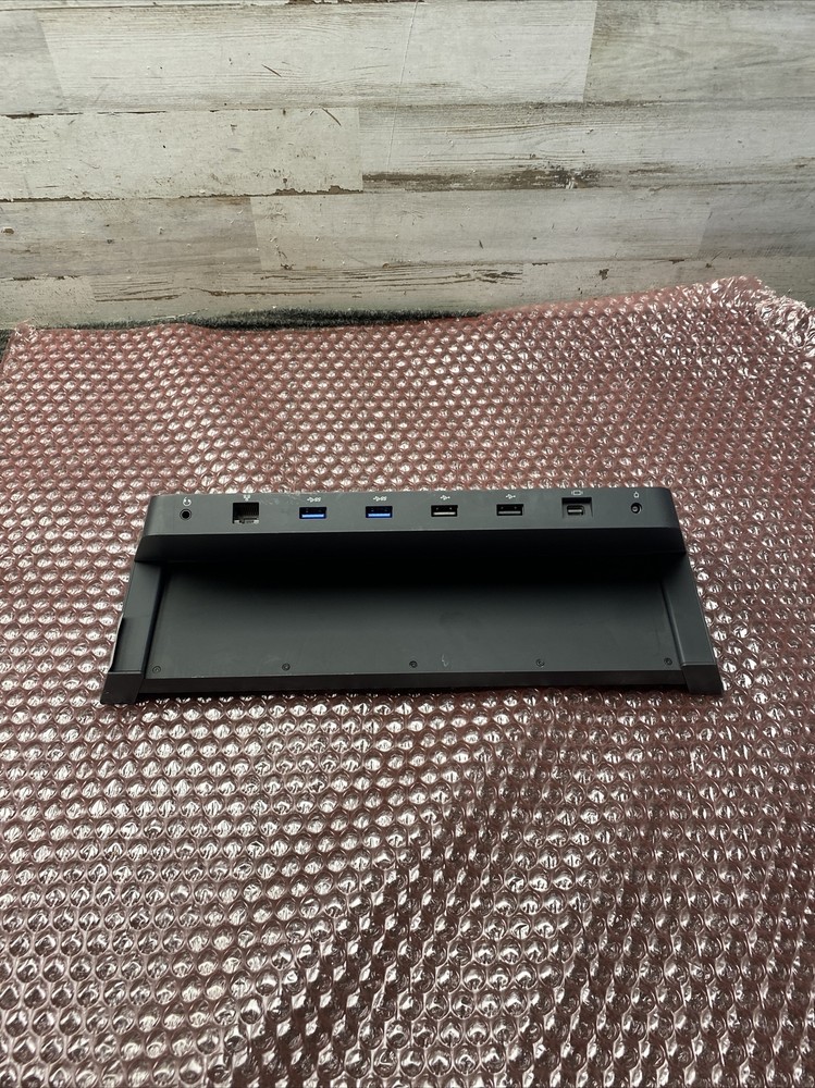 Used MICROSOFT  1664  Docking Station No power cord