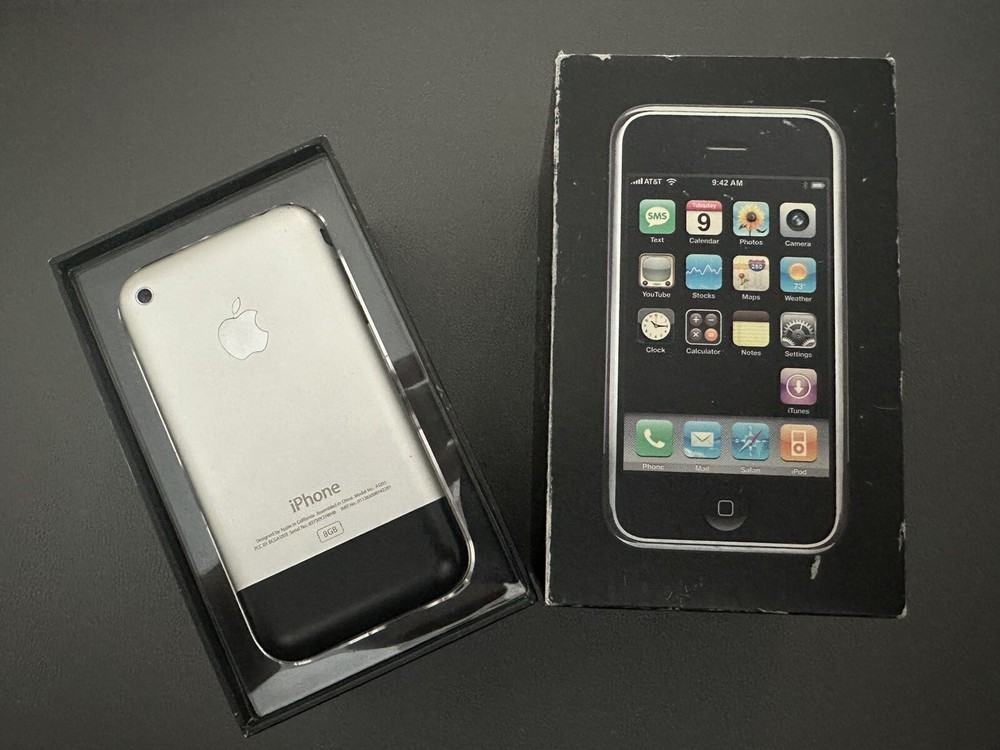 Apple iPhones Collection (12 Items)
