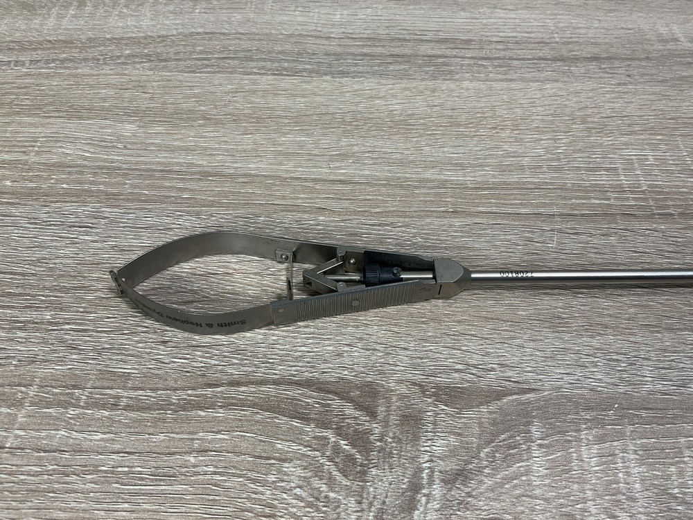 Smith & Nephew Dyonics 7208100 Laparoscopic Needleholder