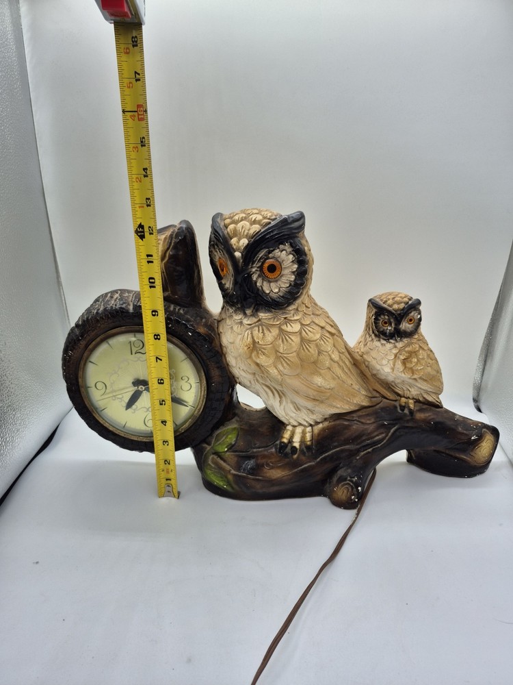 LARGE VINTAGE CHALKWARE OWL CLOCK
