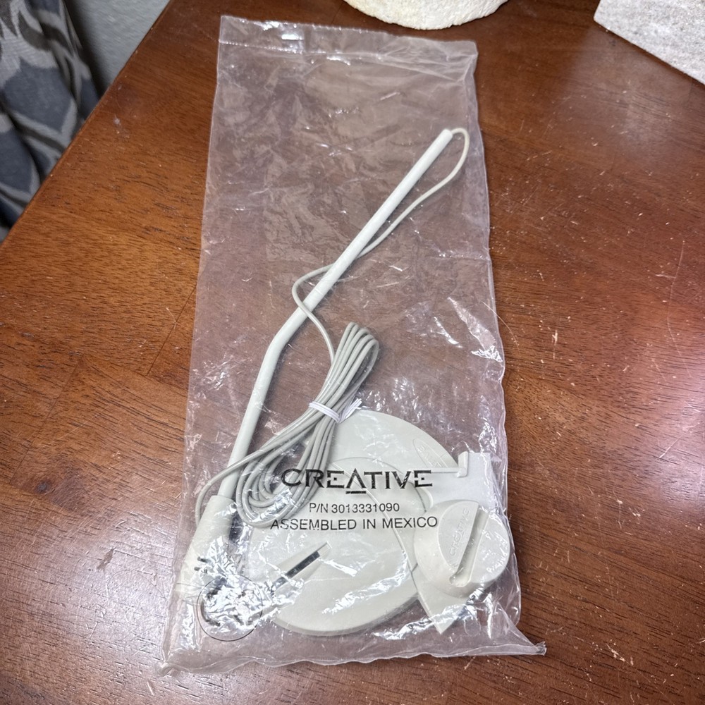Creative PC Stand Microphone Kit #3013331090 New Sealed