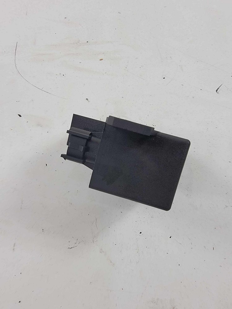 08-13 BMW E90 E92 E93 M3 OEM Cooling Fan Relay Control