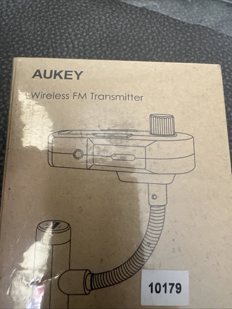 BRAND NEW AUKEY Wireless FM TRANSMITTER USA91410 U9