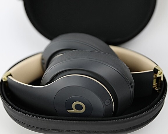 Beats By Dre Studio 3 Wireless Bluetooth Headset - All Colors