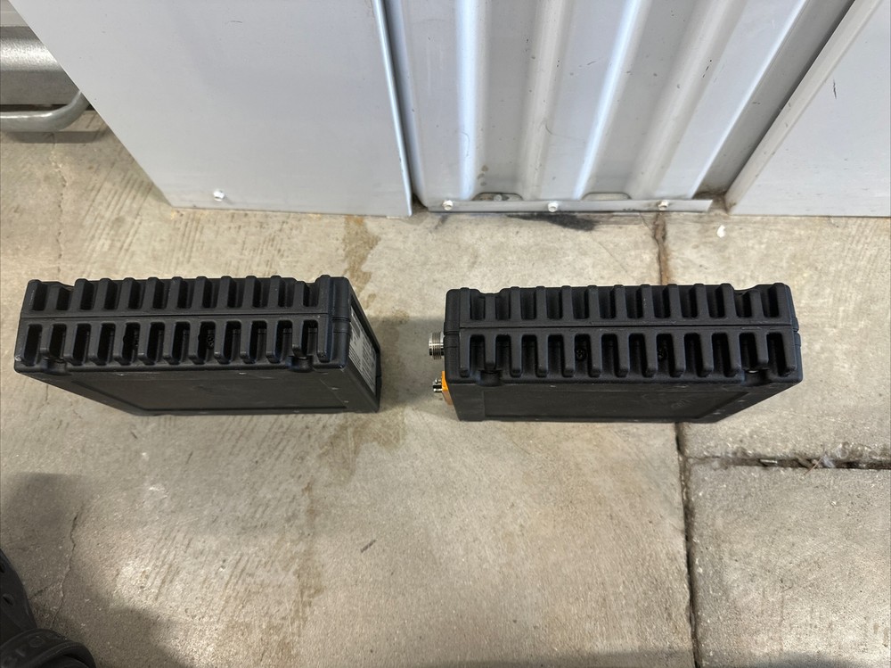 Lot of 2 Microwave Data Systems MDS 9710 High Performance DSP Data Transceiver