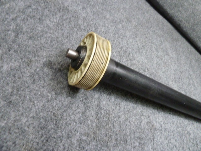 Golds Gym trainer 450 Treadmill Front Roller