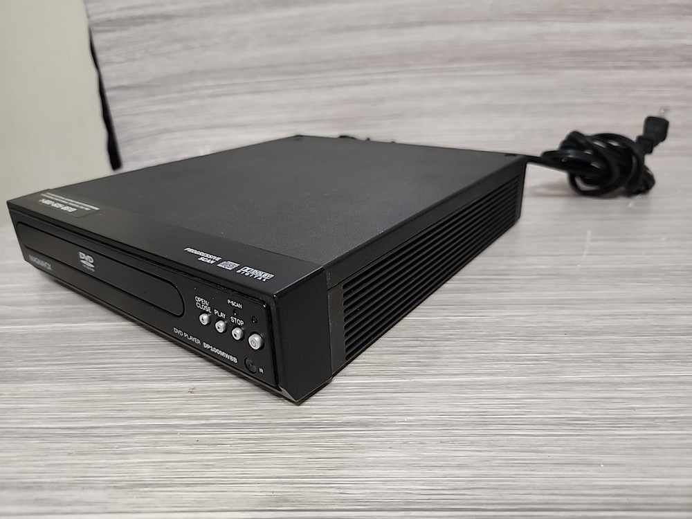 Compact Magnavox Model DP100MW8B DVD Player, No Remote Works!