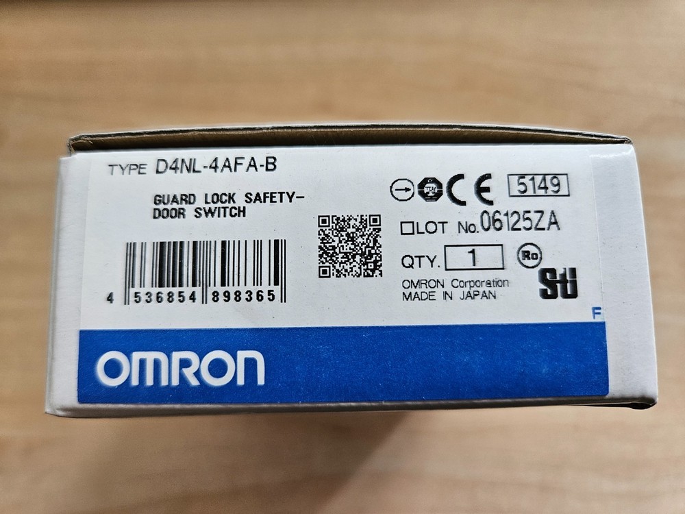 Omron D4NL-4AFA-B PLC Door Switch Unit Automation Switch Module
