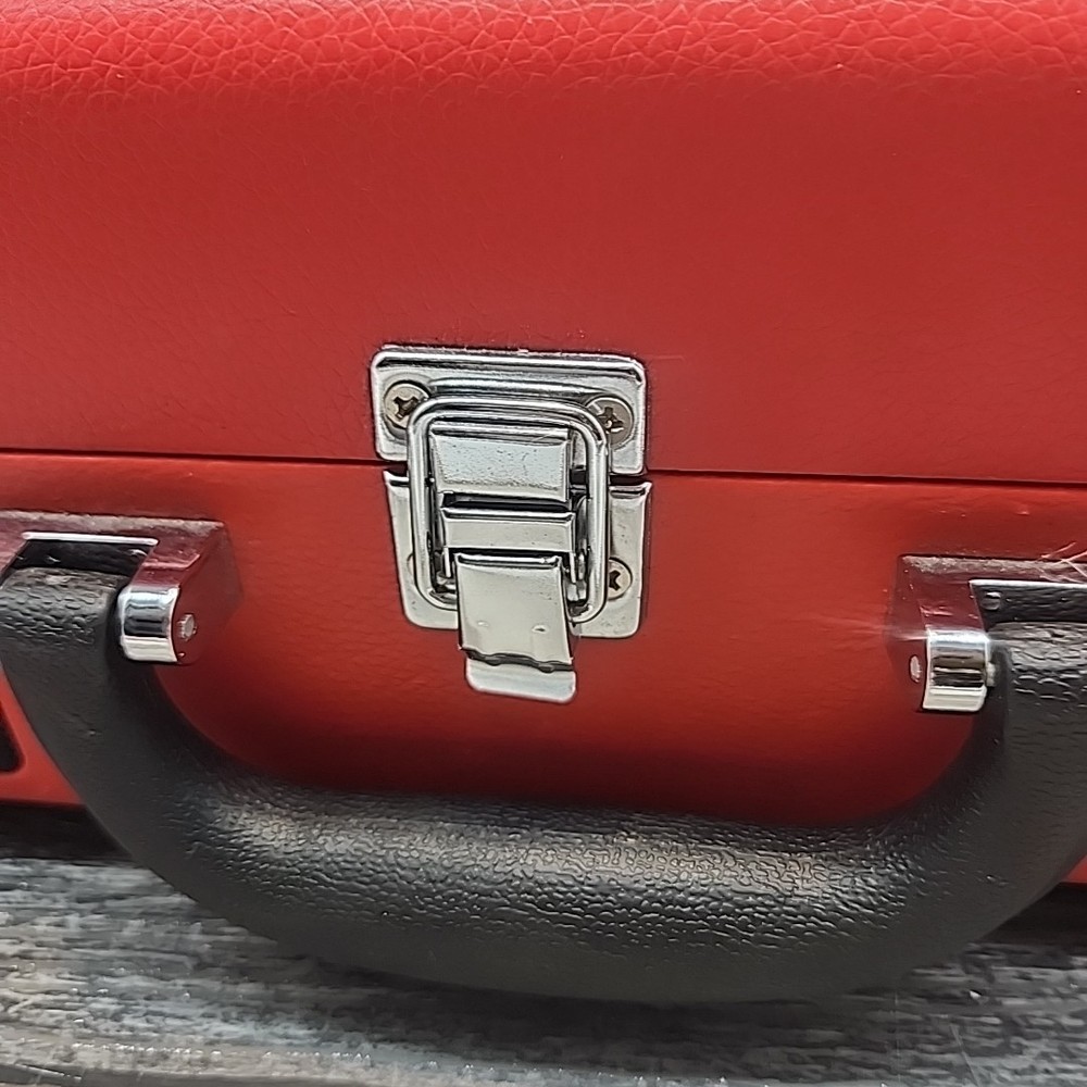 Innovative Technology 3-Speed Vintage Suitcase Turntable [85]