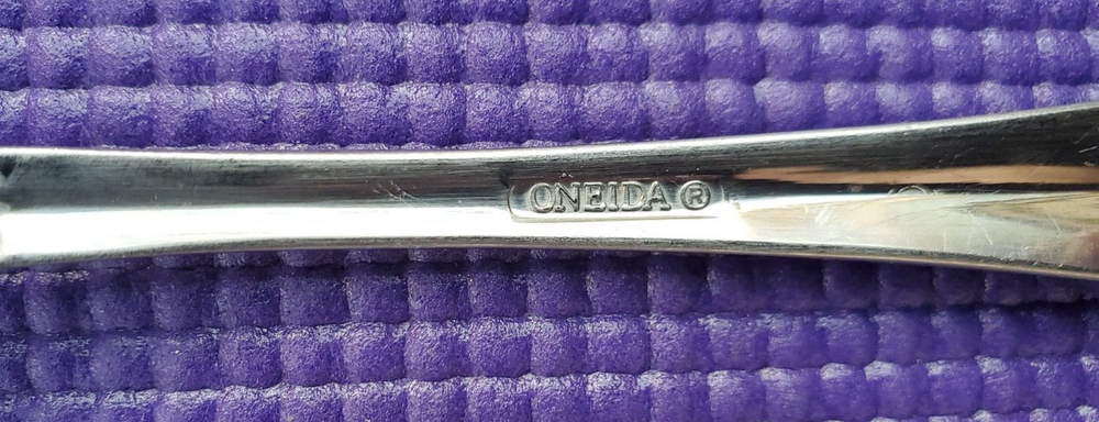 Oneida Acropolis Stainless Flatware DINNER FORK 7 1/4"