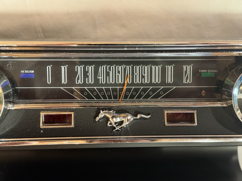 1965 ford Mustang Gauge Cluster Clock - Working