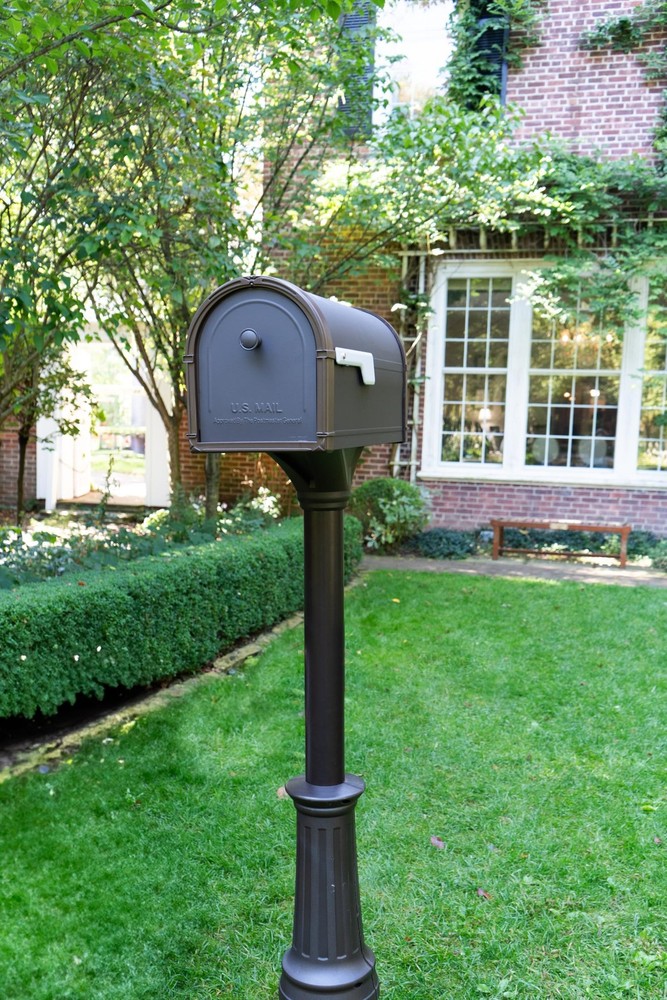 Bellevue Galvanized Steel Post Mount Mailbox, Compatibility Brown One Size