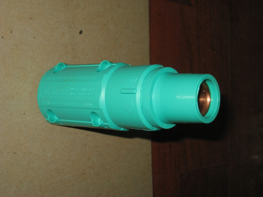 Advanced Devices CL Series CL2F Inline female locking plug connector Green