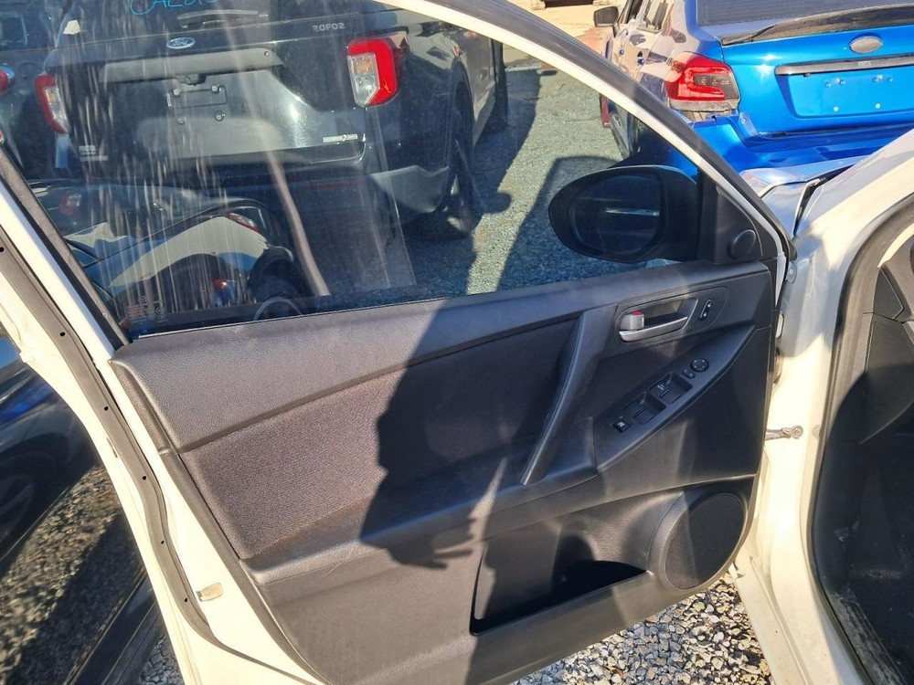 Fuse Box Engine Fits 10 MAZDA 3 4898037