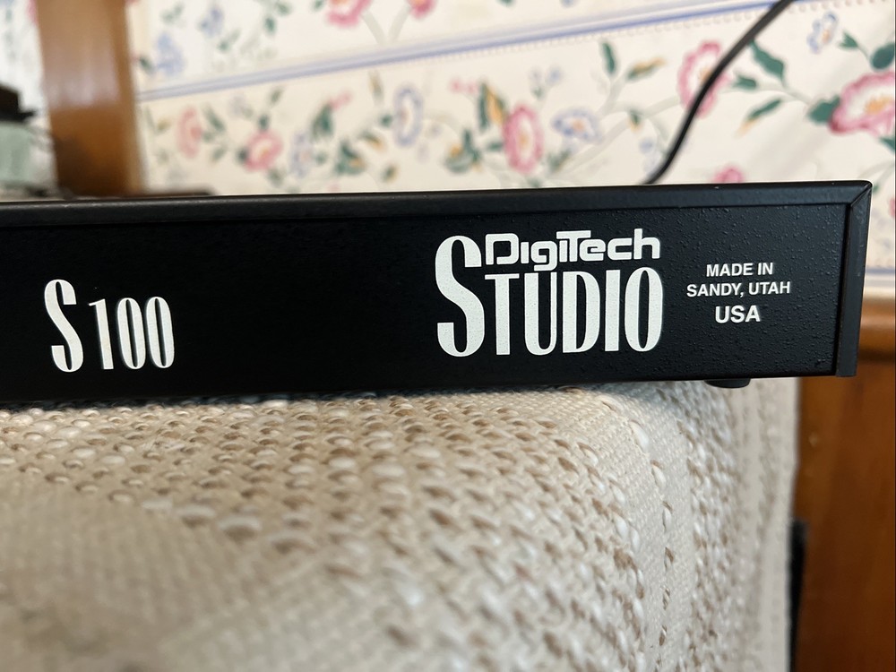 DigiTech Studio S100 Dual-Engine Multi-Effects Processor w/Manual & Power Supply