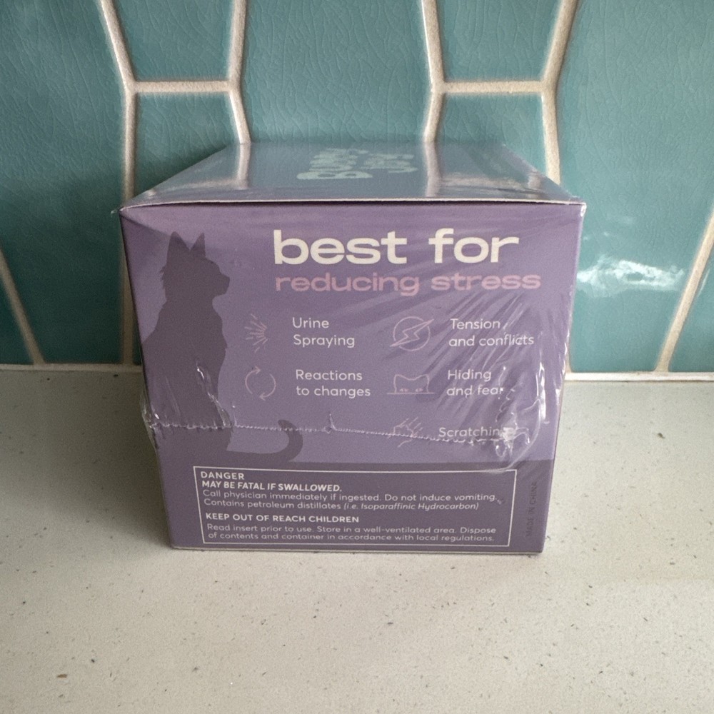 Buddy Joy Calming Diffuser Kit for Cats 2 Diffusers 2 Pheromone Refills NEW!