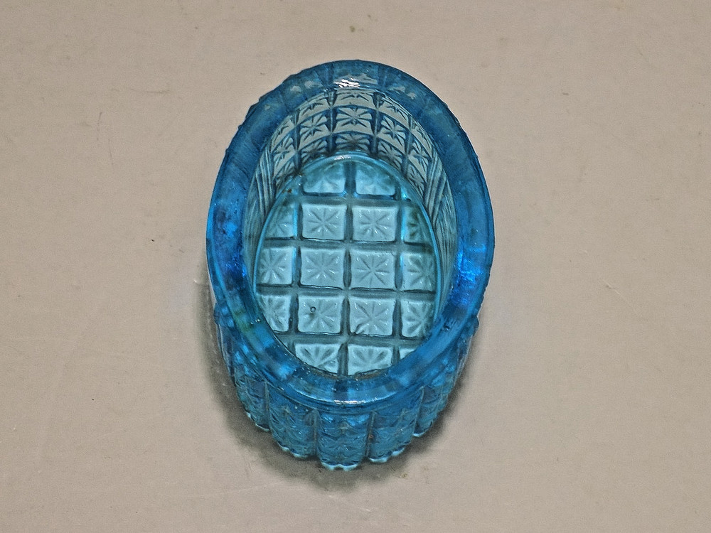 RICHARDS & HARTLEY TWO PANEL PATTERN BLUE EAPG GLASS OPEN SALT CELLAR