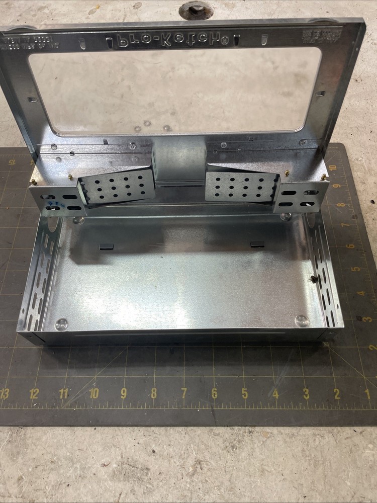 Pro-Ketch Multiple Catch Mousetrap