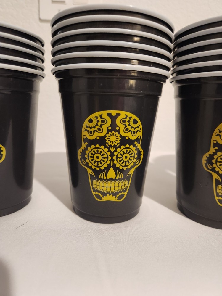 Skull Beer Pong Set