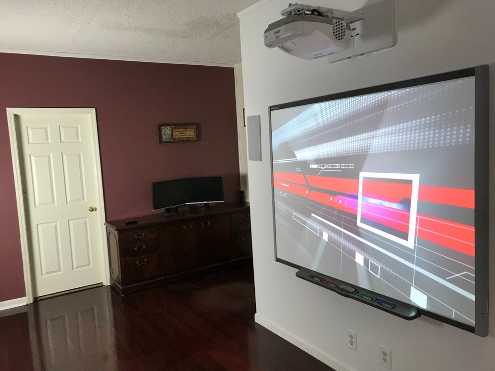 SMART Board SB-680 Touch Interactive Whiteboard_ Smart Display for classroom