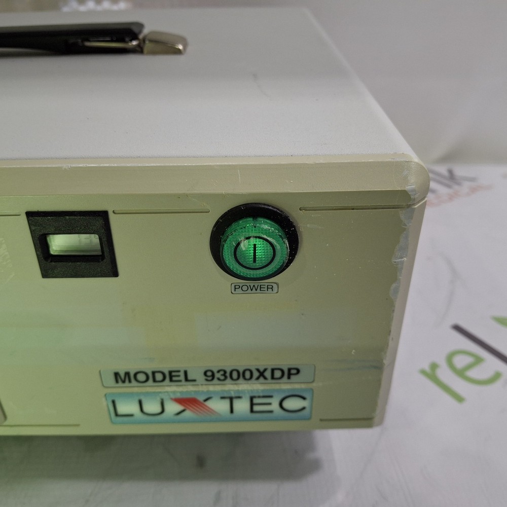 Luxtec 9300XDP Light Source