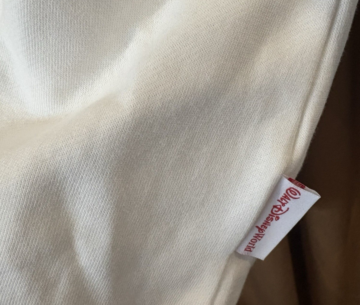 2026 WDW White Embroidered Sweatshirt Mickey Castle Icons Pullover M 💓❤️NEW