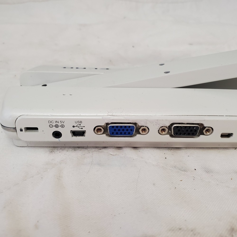 Elmo MO-1 White Visual Preseter Document Camera