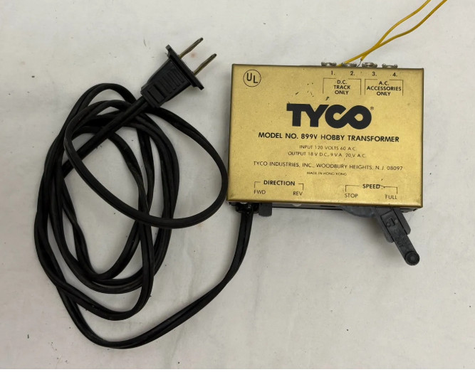 TYCO Trains HO Scale Model Train Hobby Transformer Controller #899V + Throttle P