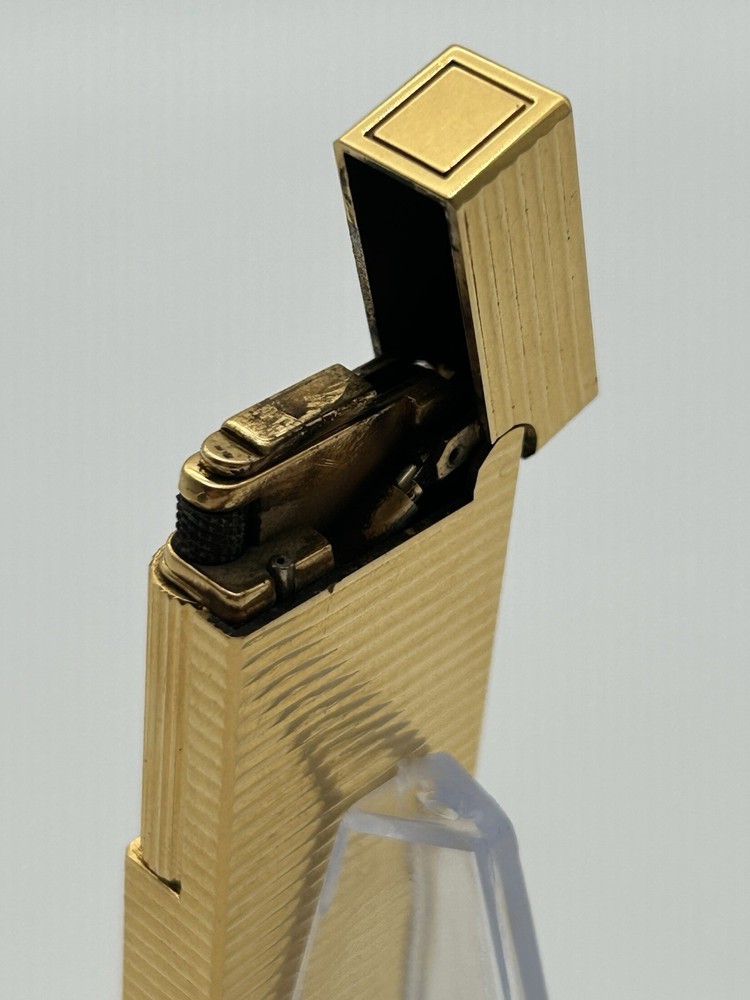 DUNHILL JAPANESE LIGHTER (NEEDS FLINT)