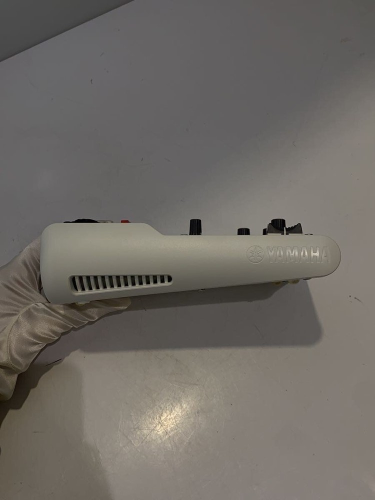 YAMAHA AG03 MIXER Used