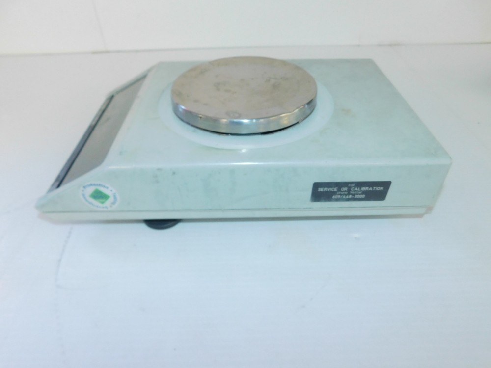 METTLER PM100 LAB SCALE (LSB32)