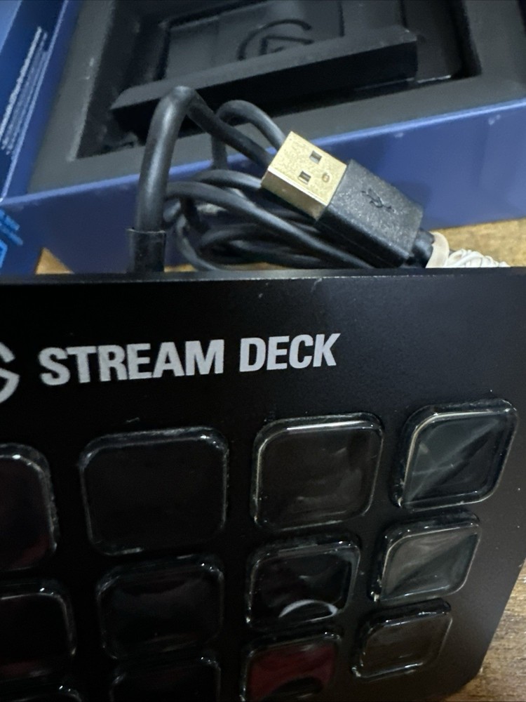 Elgato Stream Deck Live Content Creation Controller - Black, 15 Macro Keys
