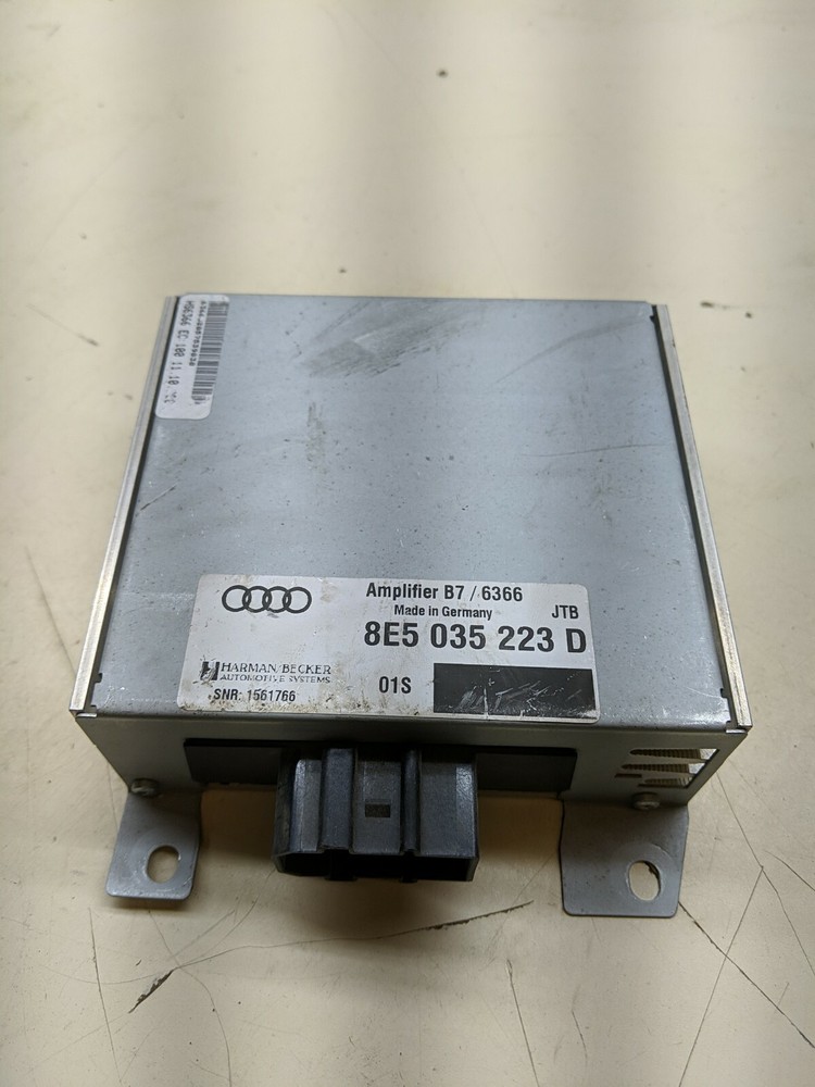 HARMAN BECKER AMPLIFIER 8E5 035 223 D