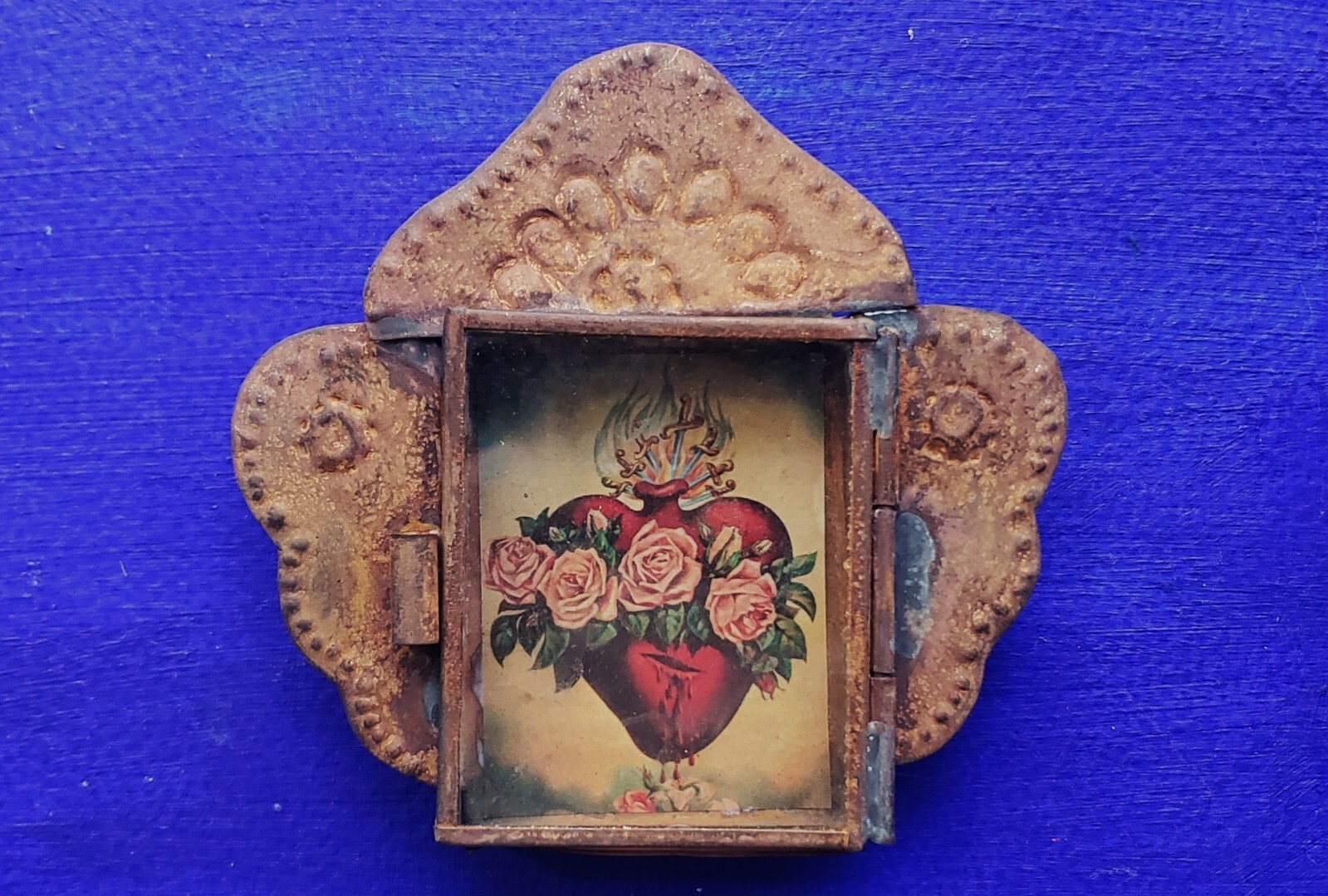 Rustic Mexican Flaming Sacred Heart Jesus Christ tin wall hanging nicho folk art