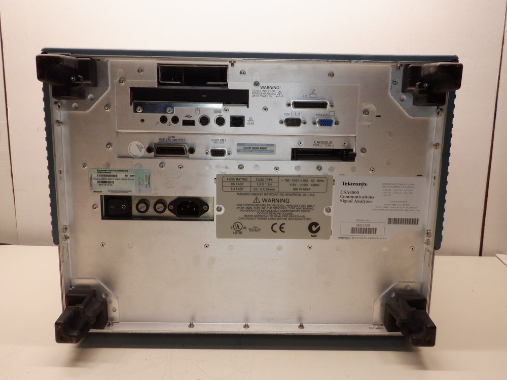 TEKTRONIX CSA8000 SIGNAL ANALYZER