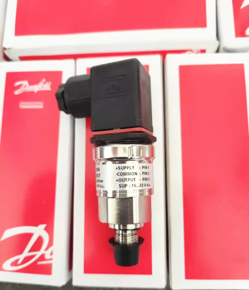 1pcs Danfoss Pressure Transmitter Sensor MBS3050 060G3557 0-250bar
