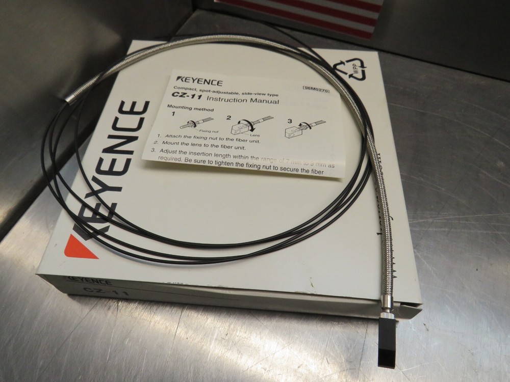 Keyence CZ-11 Fiber Optic Sensor