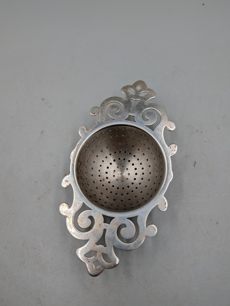 VINTAGE English Silver Plate Over The Cup Tea Strainer