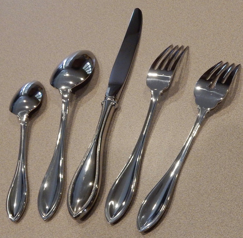 Stainless by Oneida American Harmony Flatware 18/8 5 PC Place Setting