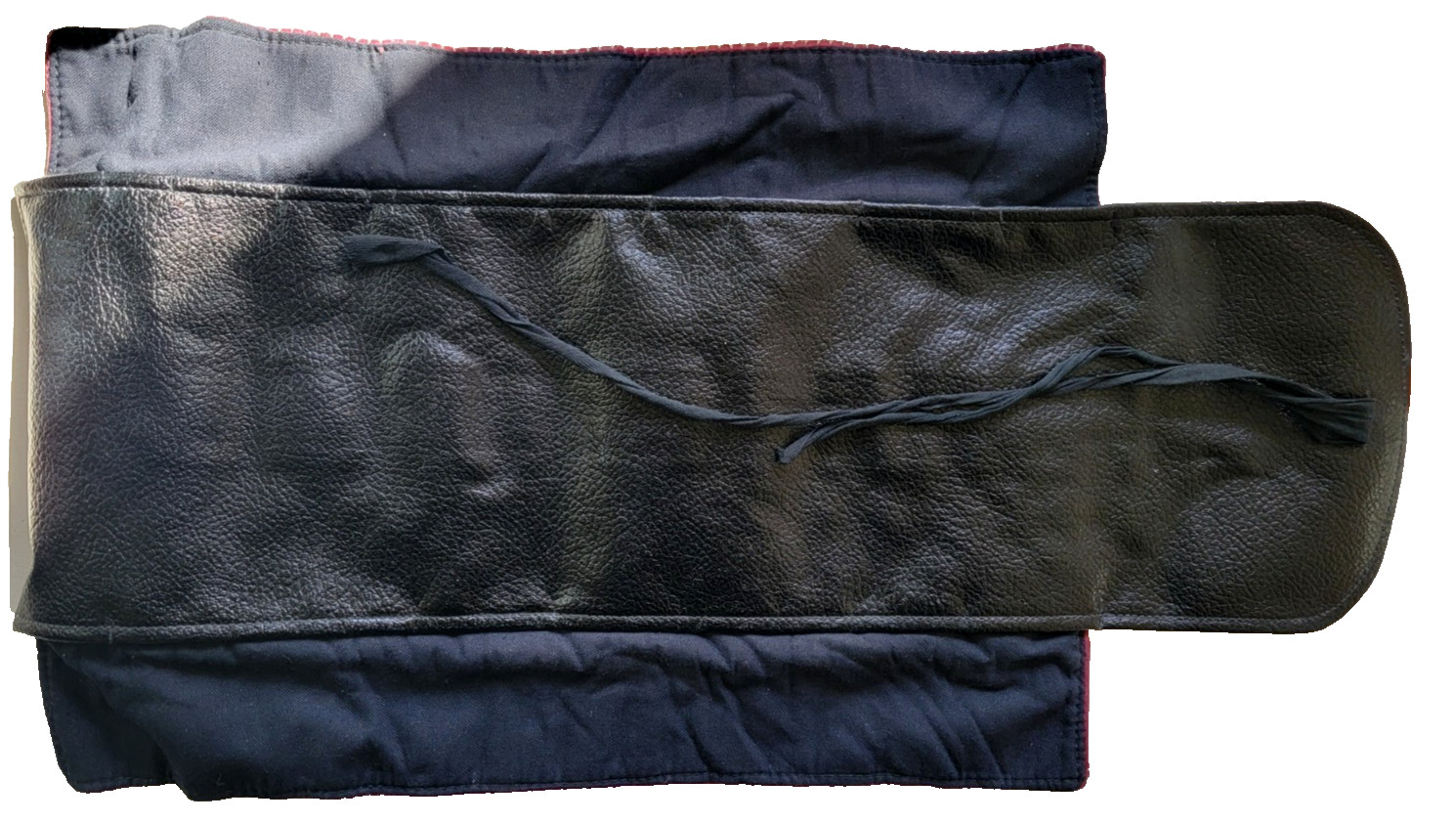 ANTIQUE 43 PC. SCALPEL & MEDICAL INSTRUMENTS KIT WITH VELVET-LINED ROLL-UP CASE