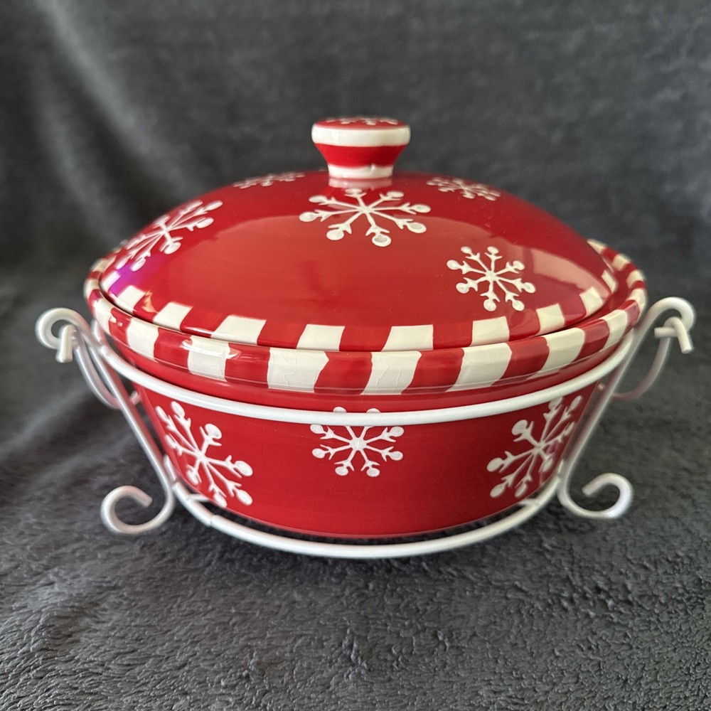 Temp-tations Presentable Ovenware by Tara 2Qt Covered Casserole + Lid/Stand/Case