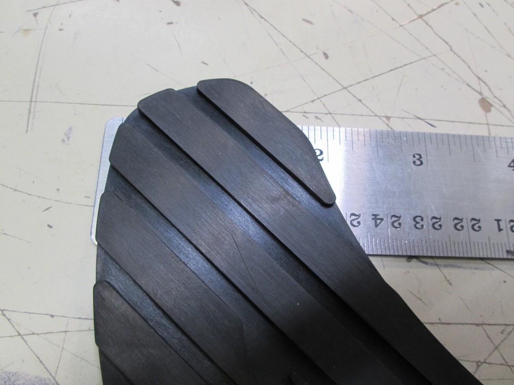 ROADKROME PASSENGER FLOORBOARD REPLACEMENT RUBBER SET - GETS 2 SETS