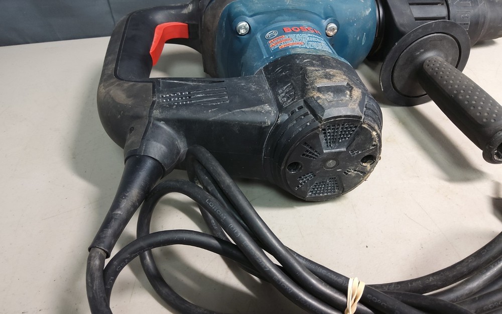 Bosch RH540M Combination Rotary Hammer