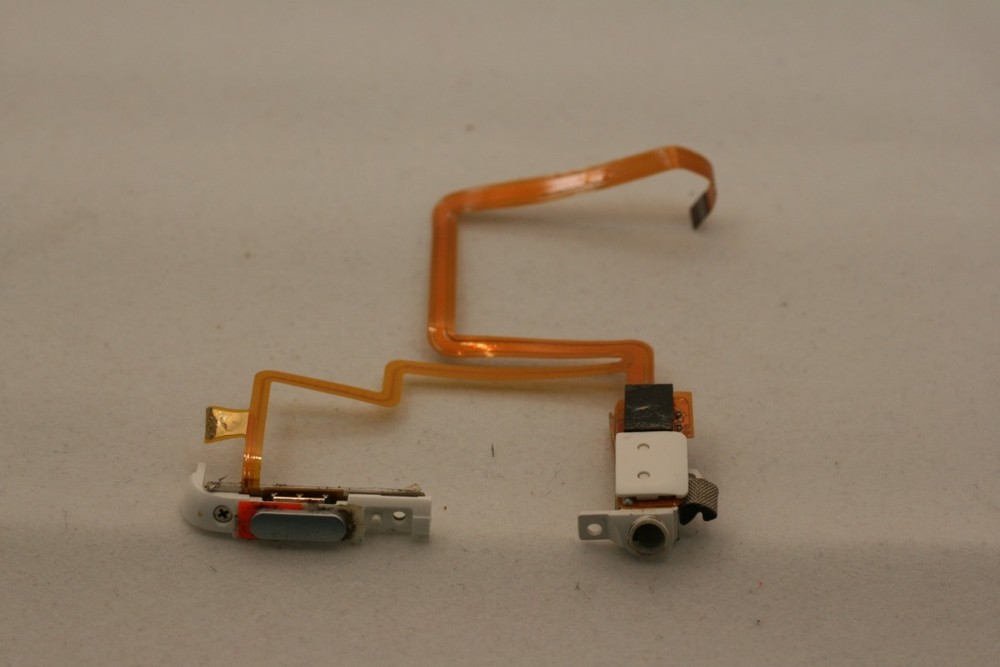 Thin White Headphone Jack Hold Switch for Apple iPod Classic 5th 5.5 6th 7th Gen