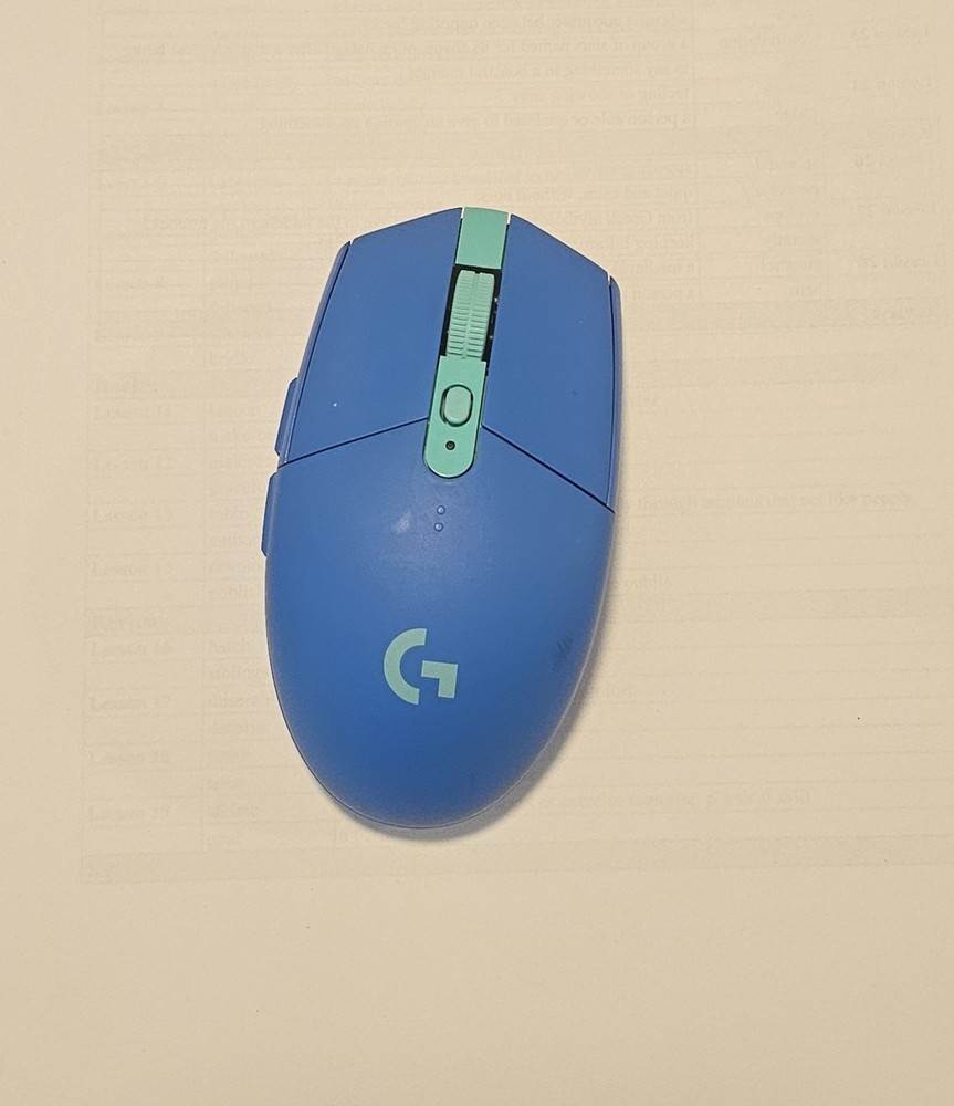Slightly used Logitech g305 lightspeed mouse