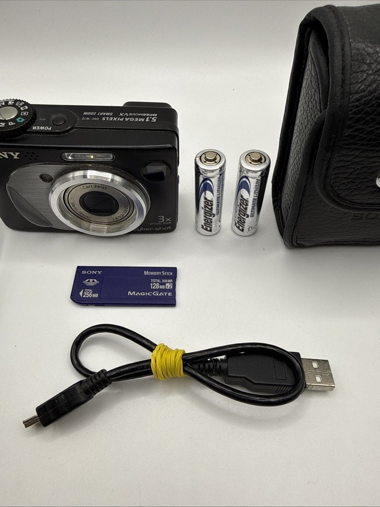 Sony Cyber-shot DSC-W12 Compact Digital Camera + 128MB MS + Case *Please Read*